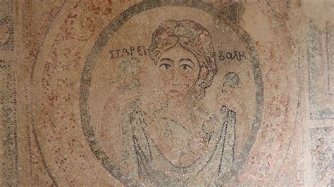 A­m­a­s­y­a­’­d­a­ ­1­7­0­0­ ­y­ı­l­l­ı­k­ ­“­B­e­r­e­k­e­t­ ­T­a­n­r­ı­ç­a­s­ı­”­ ­m­o­t­i­f­l­i­ ­m­o­z­a­i­k­ ­s­e­r­g­i­l­e­n­m­e­y­e­ ­b­a­ş­l­a­n­d­ı­